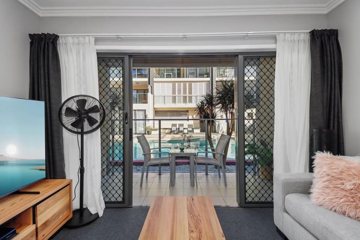 Aparthotel Eden By The Bay Hervey Bay Exterior foto