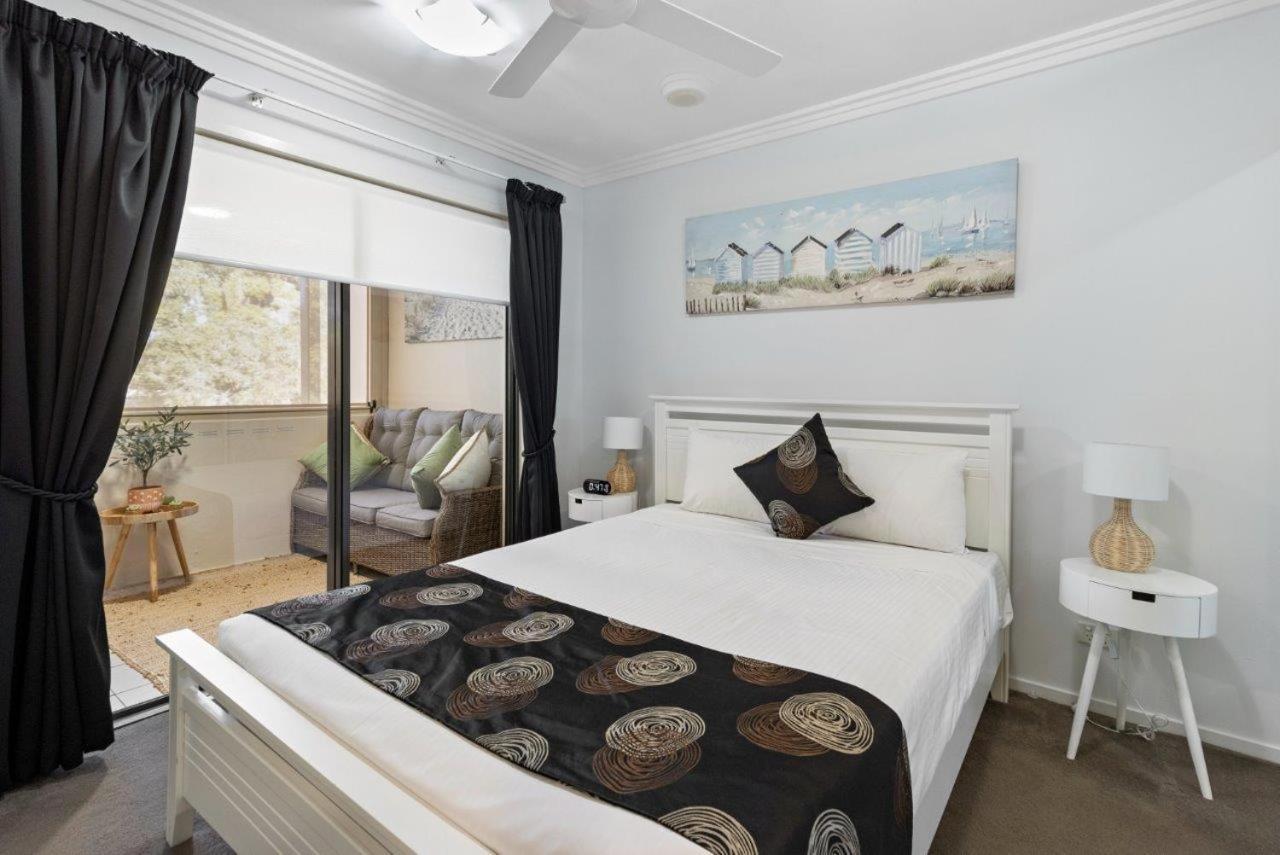 Aparthotel Eden By The Bay Hervey Bay Exterior foto