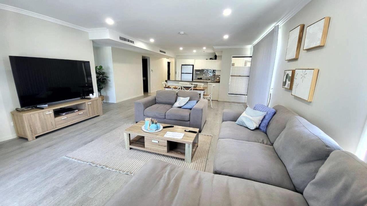 Aparthotel Eden By The Bay Hervey Bay Exterior foto